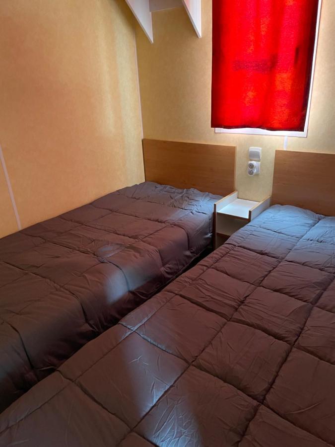Mobil-Home Au Bord De L'Eau Feins Eksteriør billede