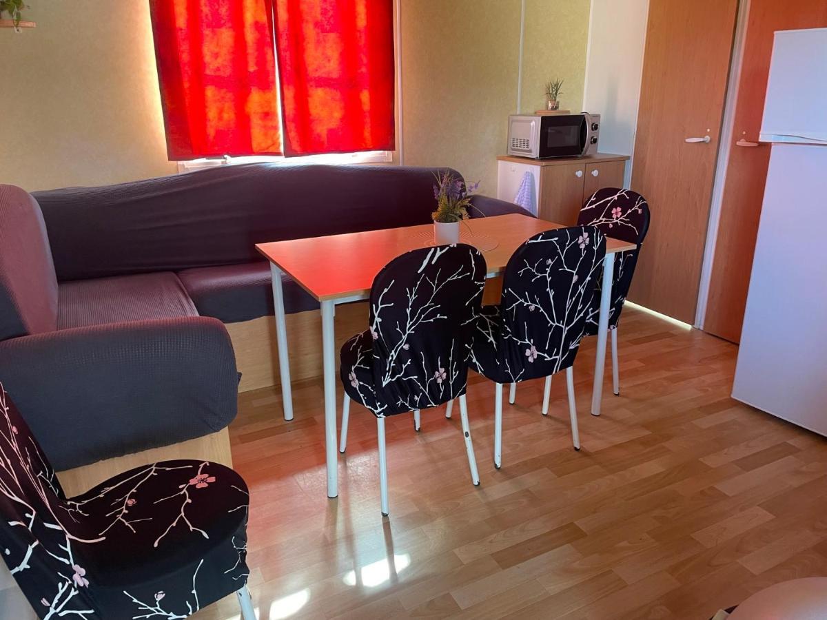 Mobil-Home Au Bord De L'Eau Feins Eksteriør billede
